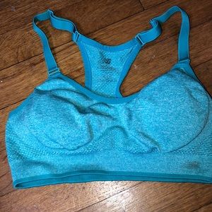 sports bra